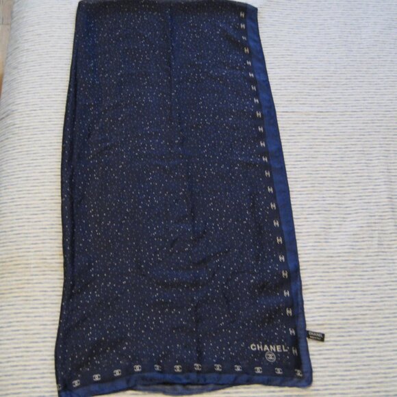 Vintage Chanel Wide Silk Shawl Scarf, Blue White, Silk - Picture 2 of 10